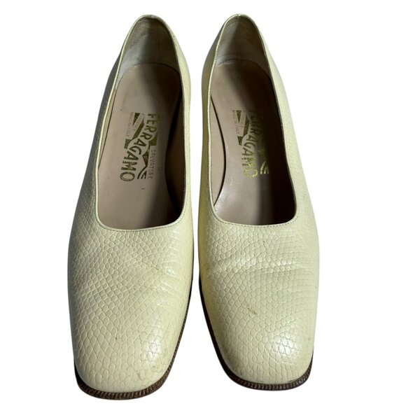 Vintage Salvatore Ferragamo Italy Cream Lizard-Embossed Leather Pumps โ Size 6.5 - Picture 4 of 12